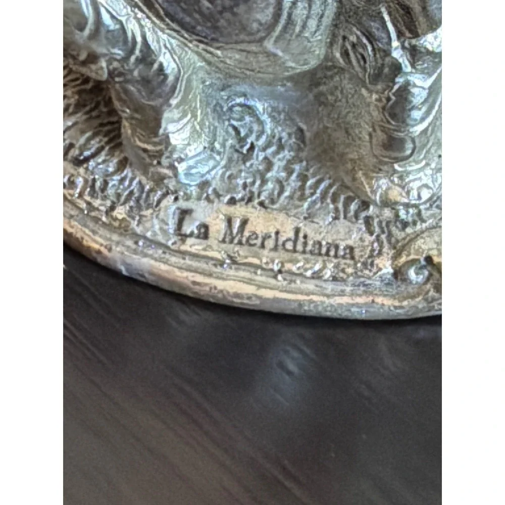 La Meridiana Elephant Base Centerpiece Bowl Frosted Green Scalloped Art Glass